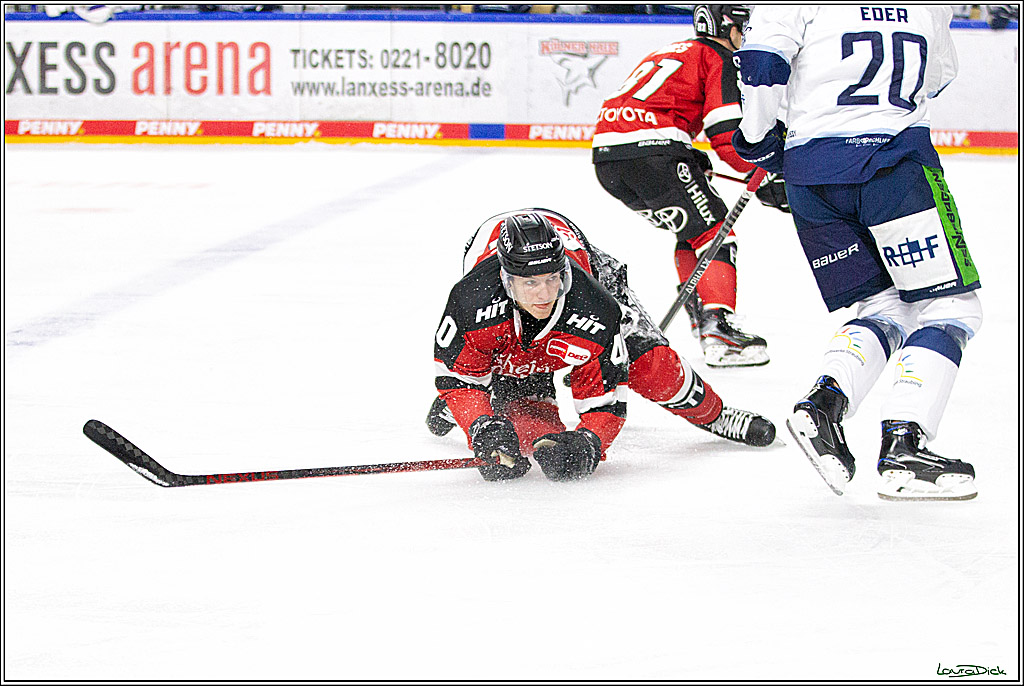 PENNY DEL;  Koelner Haie - Straubing Tigers; Koeln, 15.10.2021